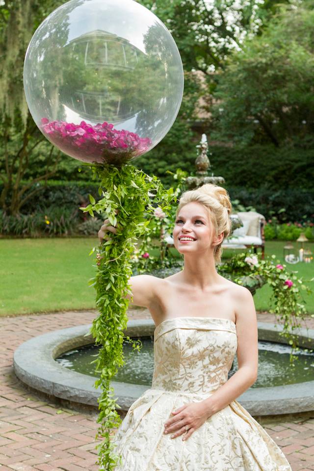 Hanging Ivy Vines Balloon Tail