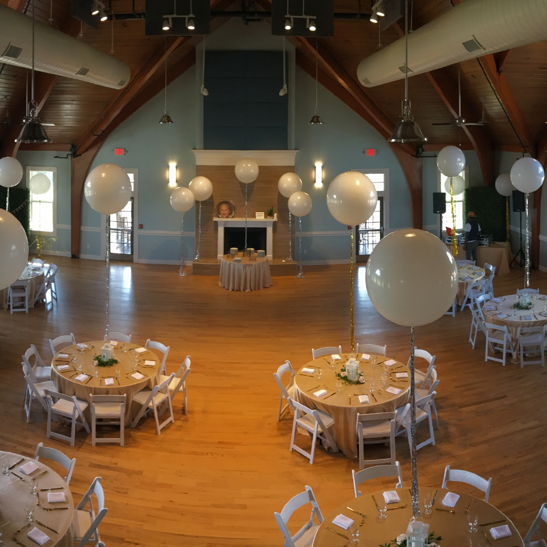 White Hanging Streamer Balloon Tails
