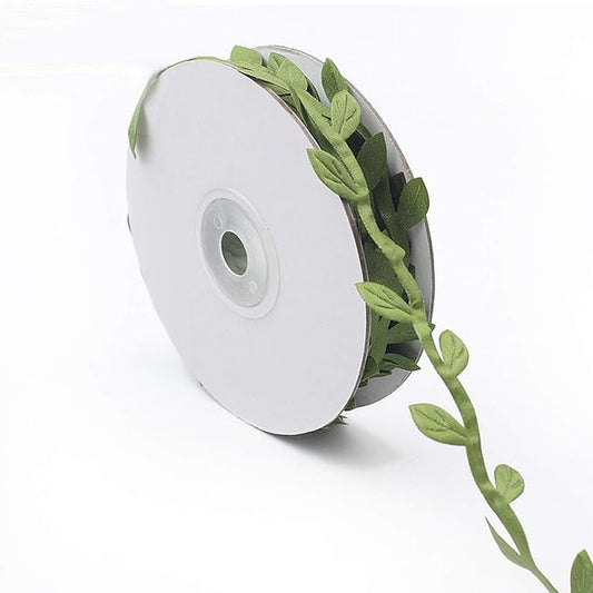 Greenery Leaf Ribbon Balloon Tail