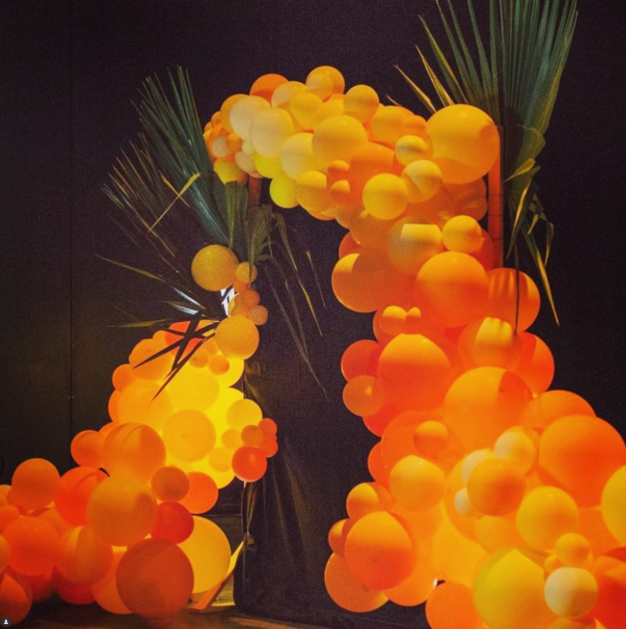 Monochromatic Orange Garlands (5 Feet)